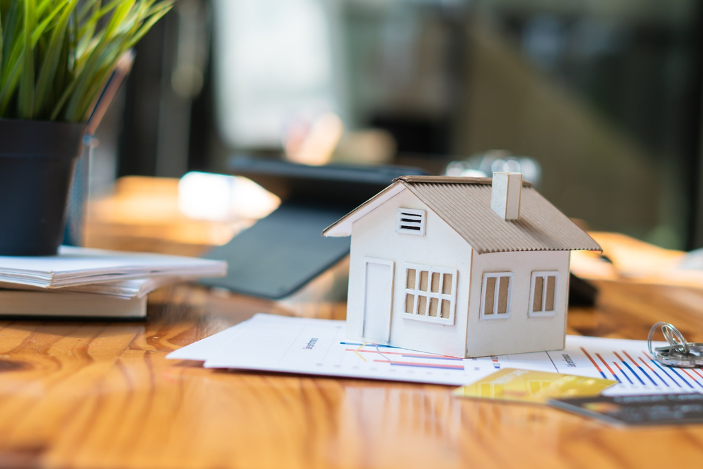 What Is a Leave and Earnings Statement (LES)?